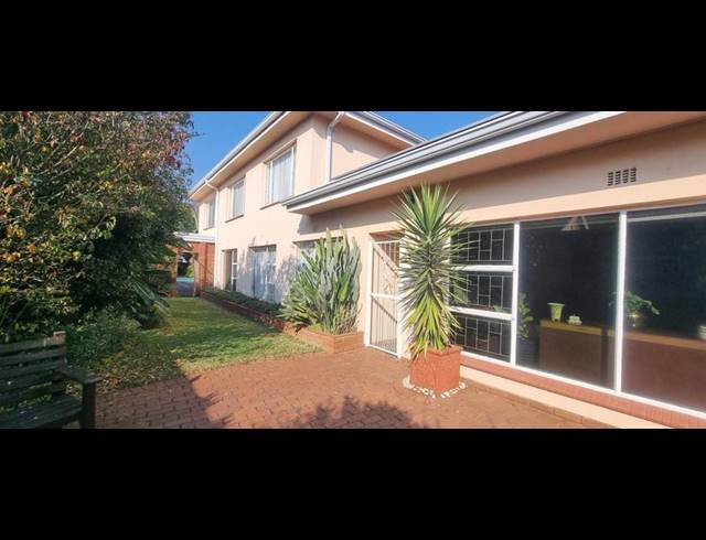 5 BEDROOM HOUSE FOR SALE IN WIERDA PARK